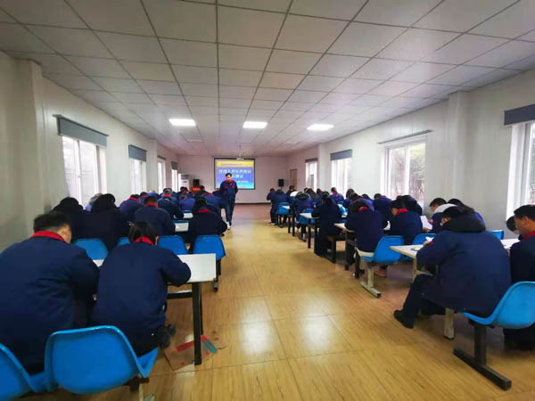 鋼構(gòu)公司開展年度管理人員崗位知識考試 鋼構(gòu)公司開展年度管理人員崗位知識考試